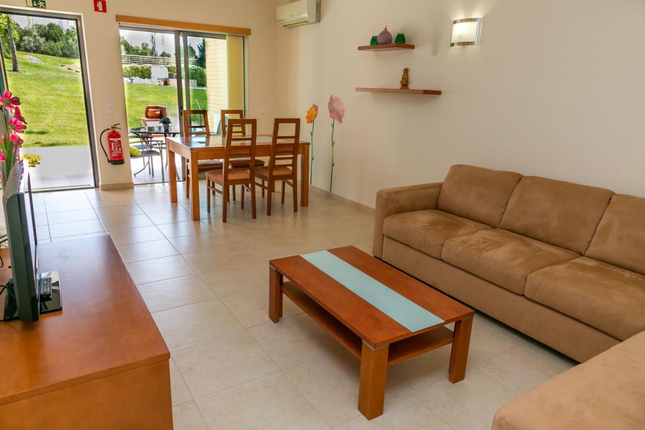 Sunny Villa Facing The Swimming Pool Fontainhas  Luaran gambar