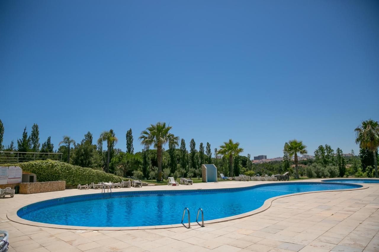 Sunny Villa Facing The Swimming Pool Fontainhas  Luaran gambar