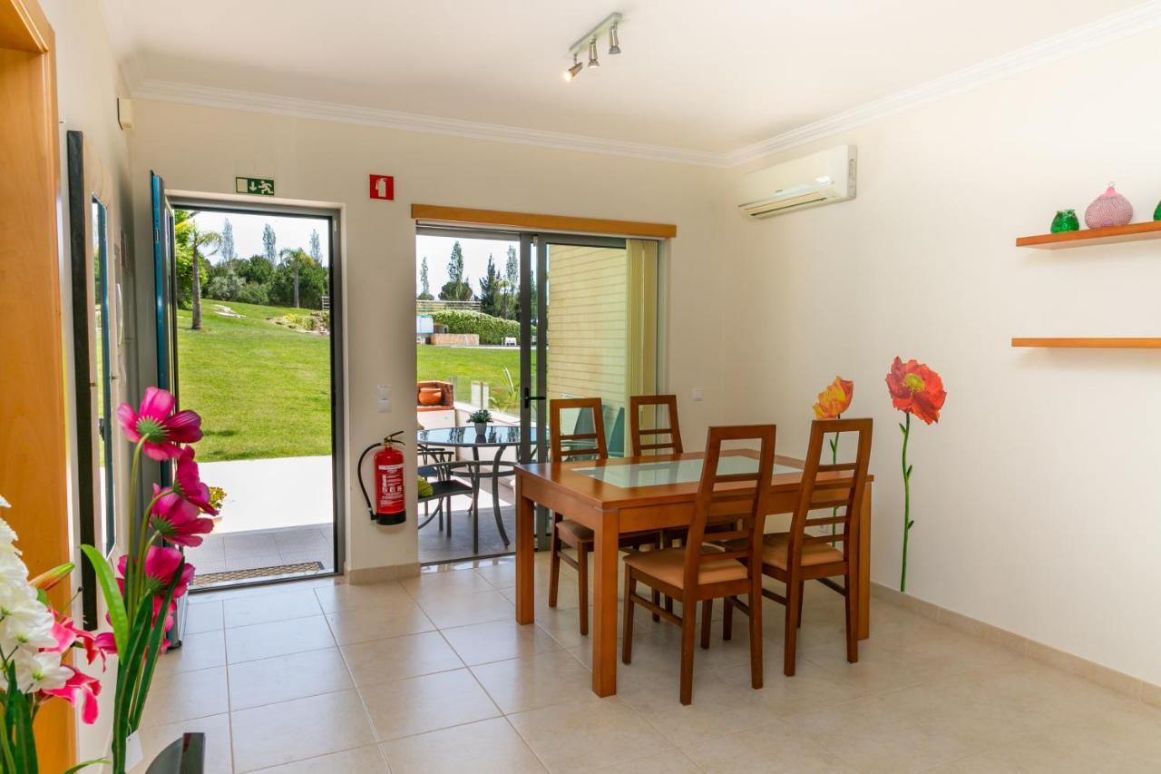 Sunny Villa Facing The Swimming Pool Fontainhas  Luaran gambar